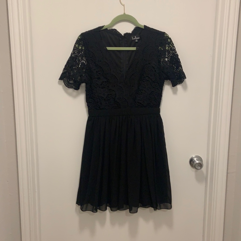 Lulus black lace dress